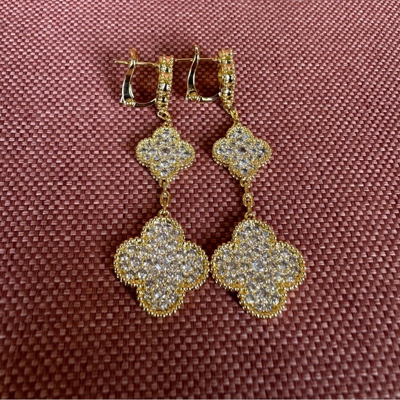 Alhambra Gold Four Leaf Clover Drop Earrings - Picture 3 of 4